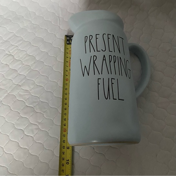 RAE DUNN DRINK PITCHER . - Picture 4 of 6